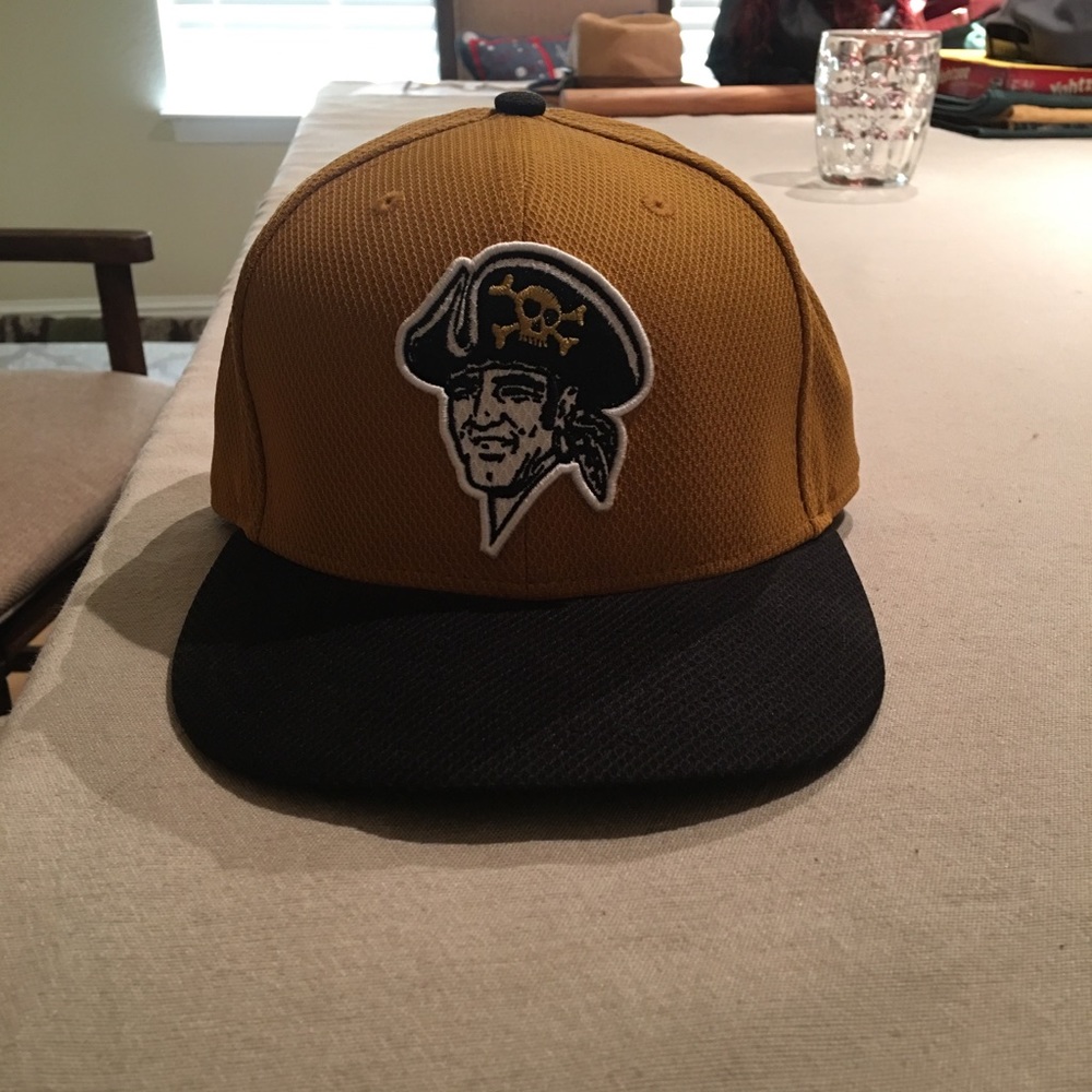 Pittsburgh Pirates fitted cap